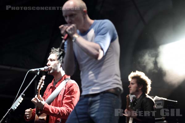 CHARLIE WINSTON - 2012-07-19 - PARIS - Parvis de l'Hotel de Ville - Charlie Winston Gleave